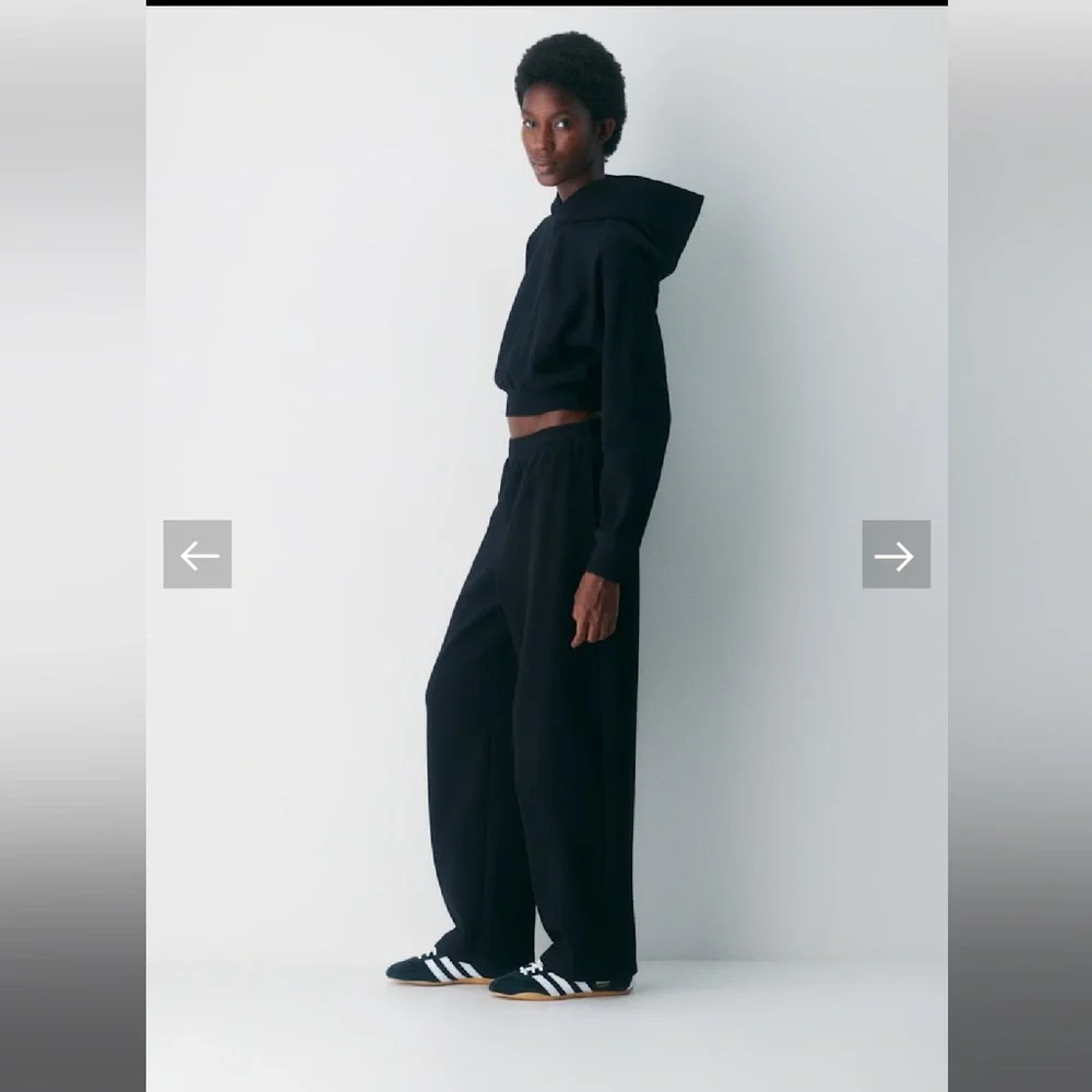 Zara Black Cropped Sweater with Hoodie - Picture 5 of 5